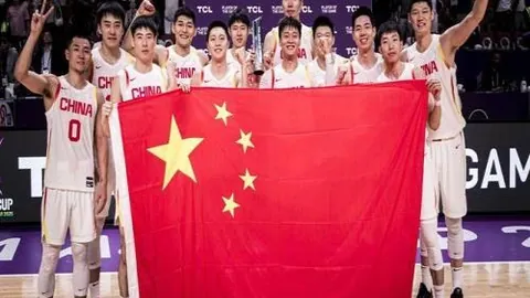 2026中超大战回顾体育赛事数据：泰山3-2申花，买乌郎闪击李小恒成英雄